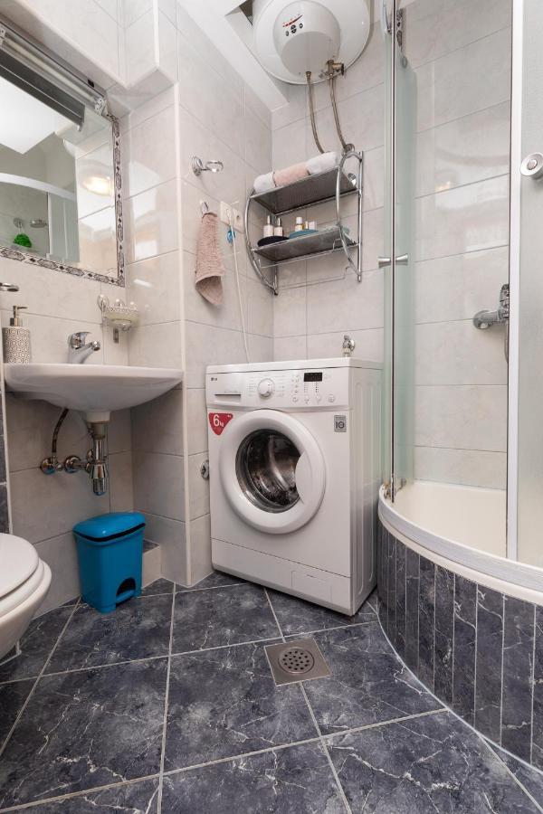 Apartman Monika Omiš Eksteriør billede