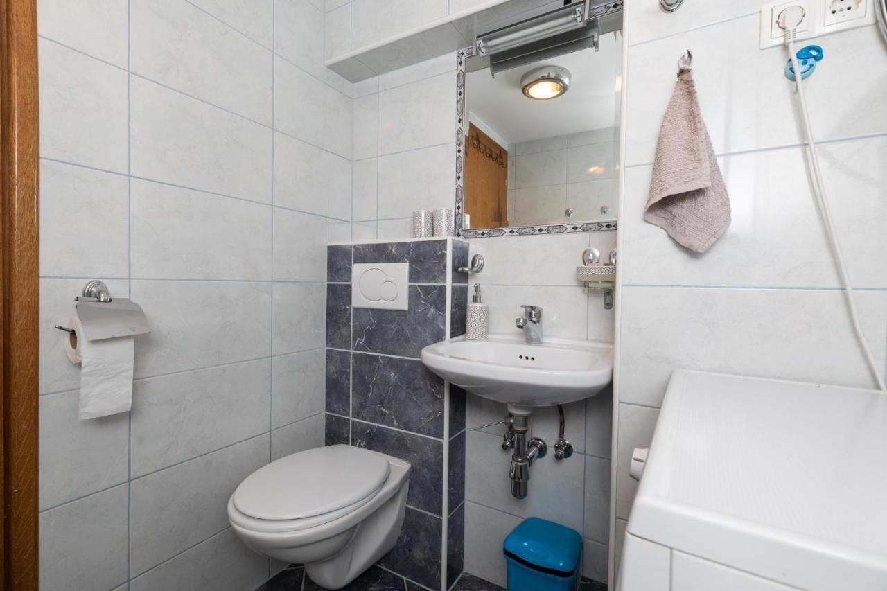 Apartman Monika Omiš Eksteriør billede