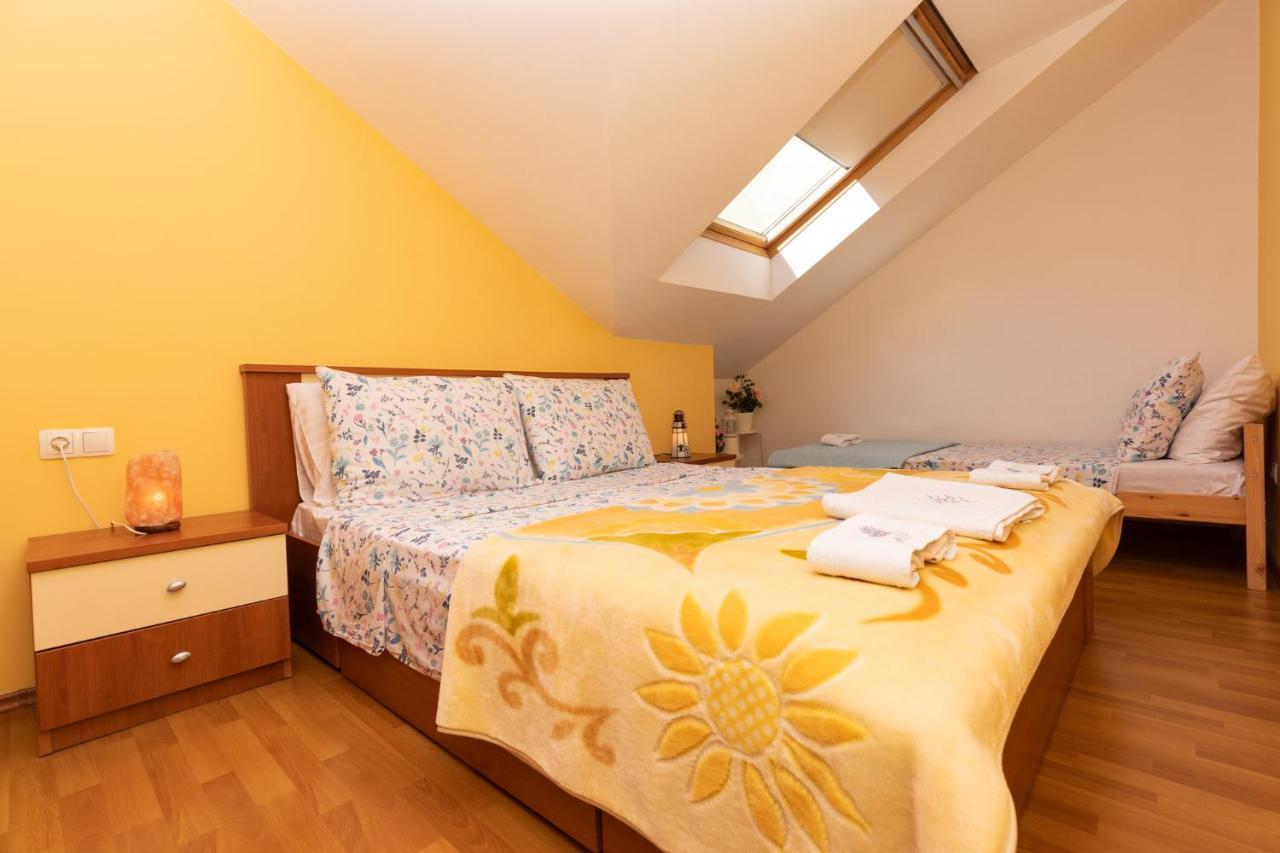 Apartman Monika Omiš Eksteriør billede
